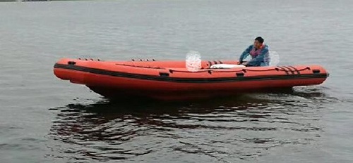 噴泵式?jīng)_鋒舟